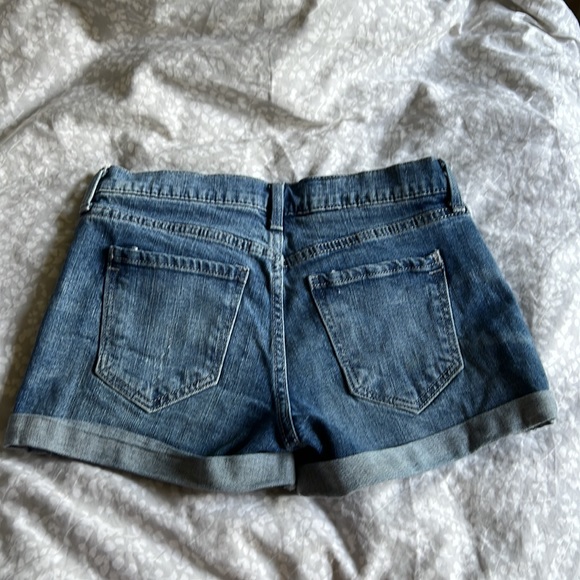 Old navy boyfriend jean shorts - Picture 4 of 5